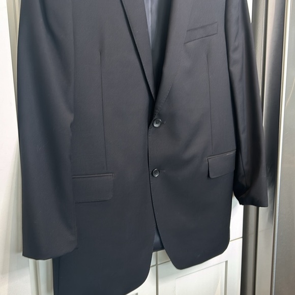 Saks Fifth Avenue Men’s 2 Button Wool Black Blazer Slim Fit Size 44 L - Picture 4 of 13